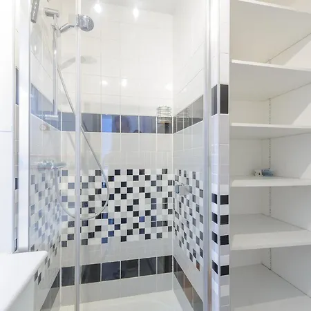 شقة 4 Pers. Terrasse Clim, Piscine Collective - Fr-1-535-37 *